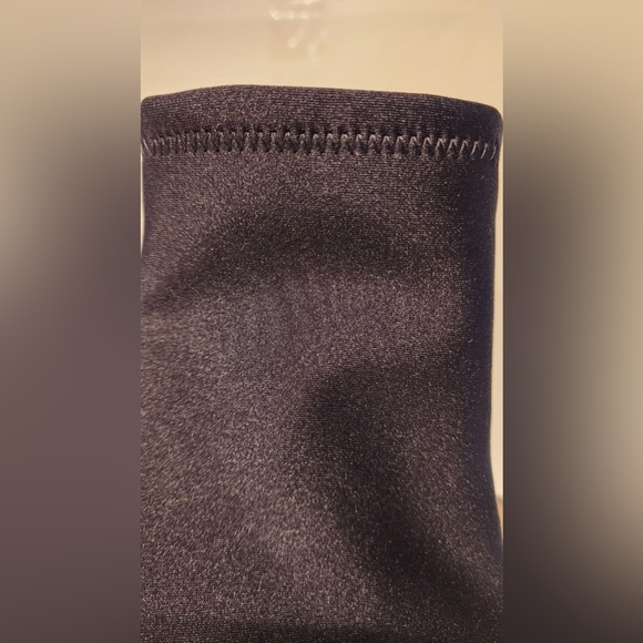 Good American Ankle Shine Neoprene Black Size 9 & 8 & 8.5 - Picture 8 of 11